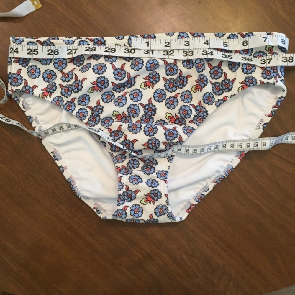 NWOT Venus Mid Rise Bikini Swim Bottoms White with Blue Flowers - Picture 6 of 7